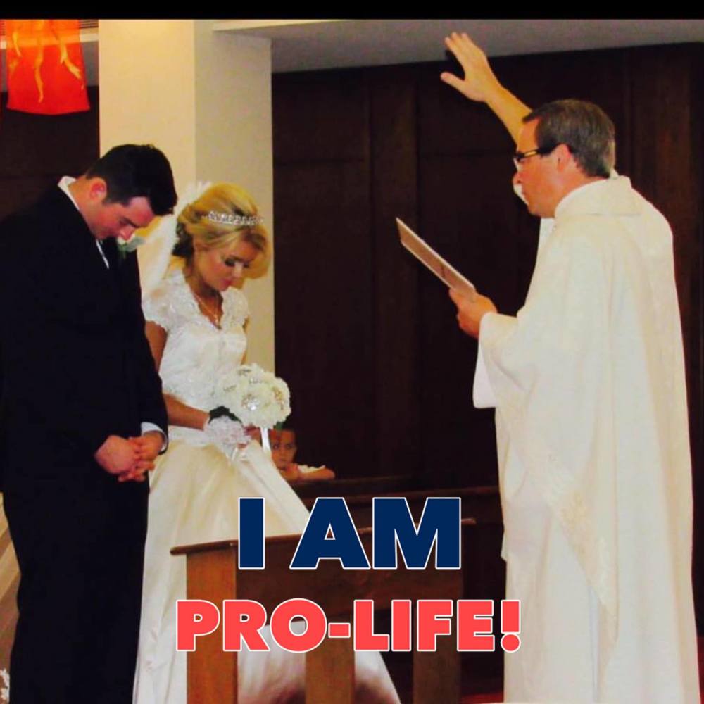 Meet your Posher, Caitlin